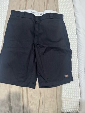 Dickies Black Men's Relaxed Flat-Front Work Shorts